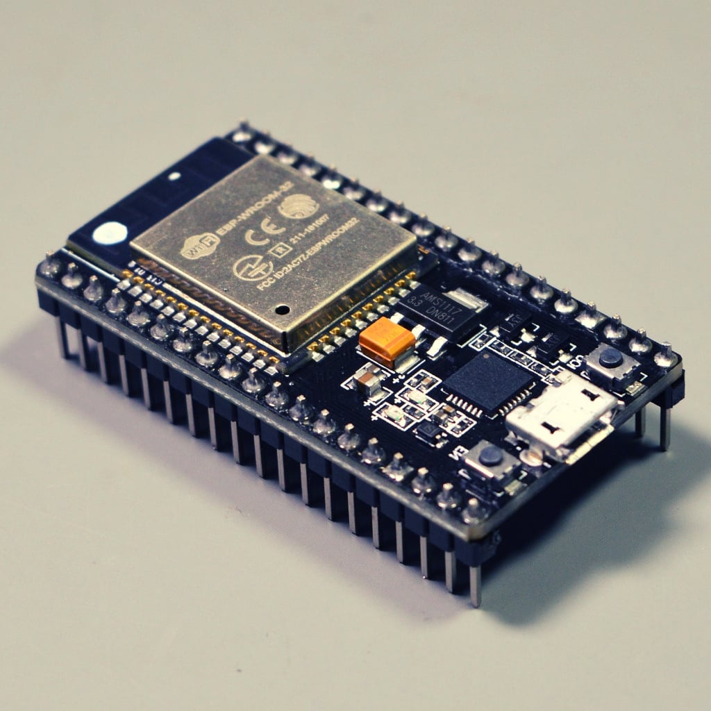 ESP32 WROOM-32 MCU Module – QuartzComponents