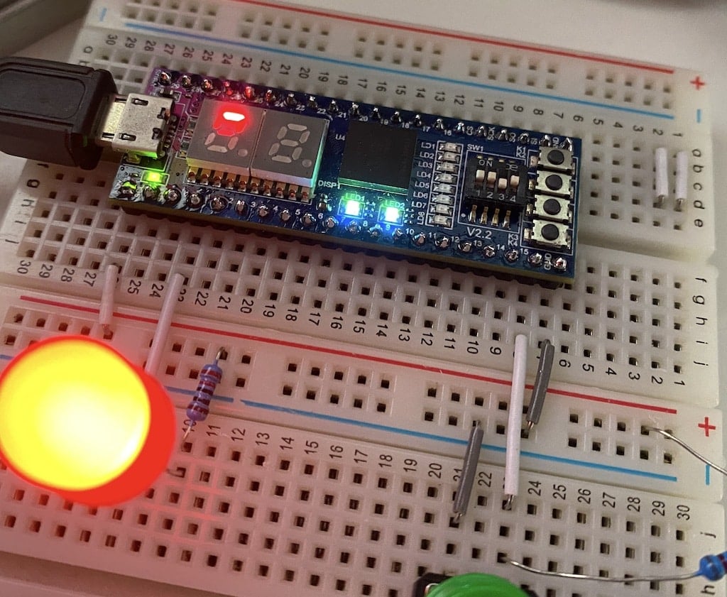 FPGA Programming With Verilog, My First Steps - Tech Explorations